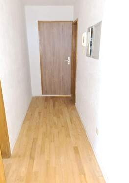 Flur - Eingang - Etagenwohnung mit 45,00 m&sup2; in Görwihl-Niederwihl zum Kaufen