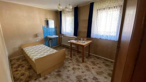 Zimmer im Erdgeschoss - 