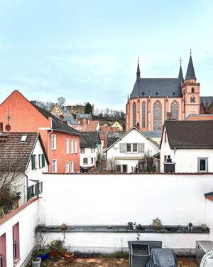 Dachterrasse mit Blick auf die berühmte Katharinenkirche - Liebhaberobjekt im Barockstil - fußläufig zum Marktplatz in der Oppenheimer Altstadtlage