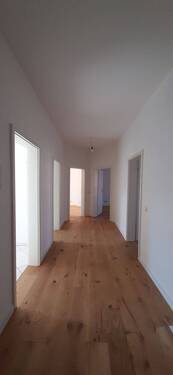 Flur - Etagenwohnung mit 90,90 m&sup2; in Leipzig zum Kaufen