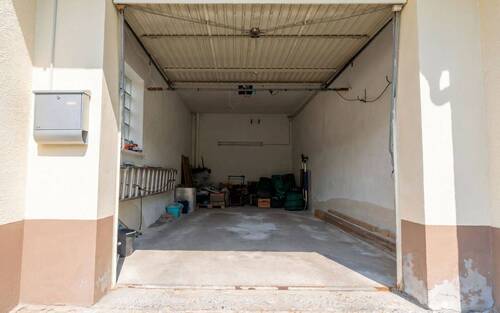 Garage - 