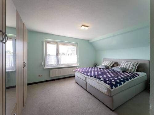 Schlafzimmer im OG - 