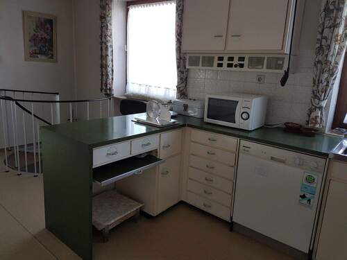 Küche, Wendeltreppe - 