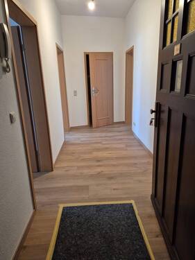 Flur - Etagenwohnung mit 61,00 m&sup2; in Leipzig zur Miete