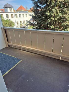 großer Balkon - 