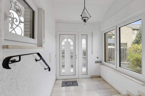 Eingangsbereich - 5 Zimmer Reihenmittelhaus in Bielefeld