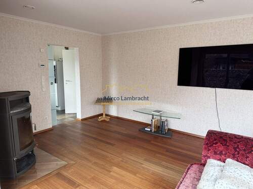 Vom Wohnzimmer zur Küche - 