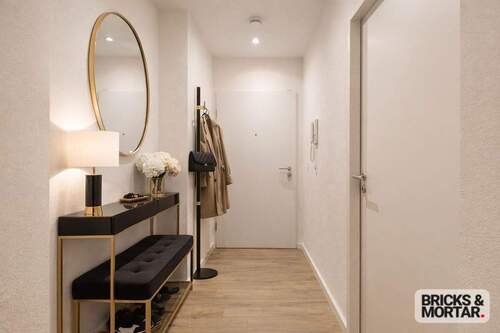 Diele KI - 4 Zimmer Etagenwohnung zum Kaufen in Freiburg im Breisgau