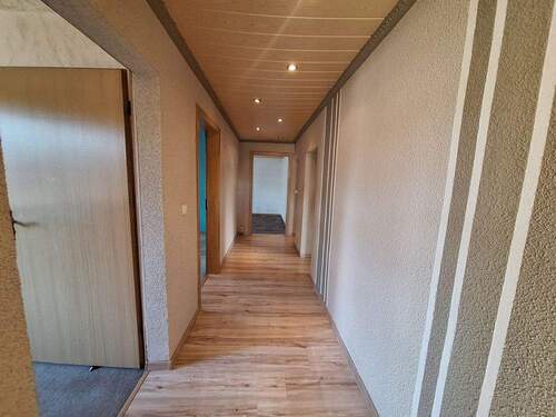 Flur - Einfamilienhaus mit 98,00 m&sup2; in Jacobsdorf zum Kaufen