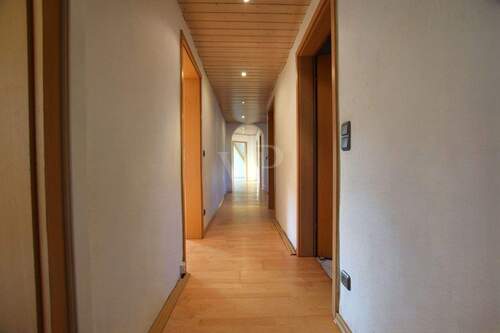 Flur - 3 Zimmer Etagenwohnung zum Kaufen in Rügland