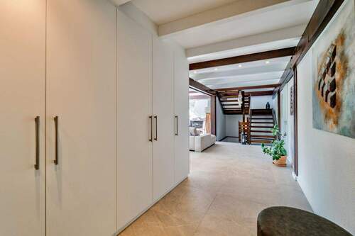 Eingangsbereich - 5 Zimmer Einfamilienhaus zum Kaufen in Neufahrn bei Freising