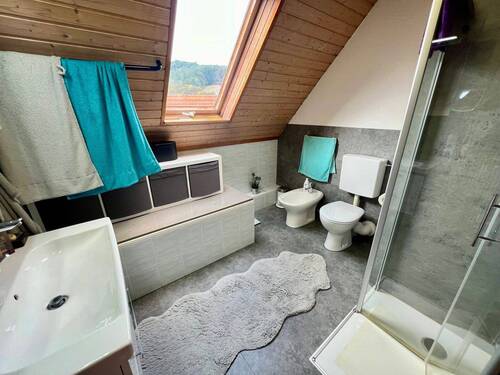 Badezimmer DG - 