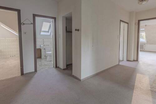 Diele - Etagenwohnung mit 87,30 m² in Koblenz zum Kaufen