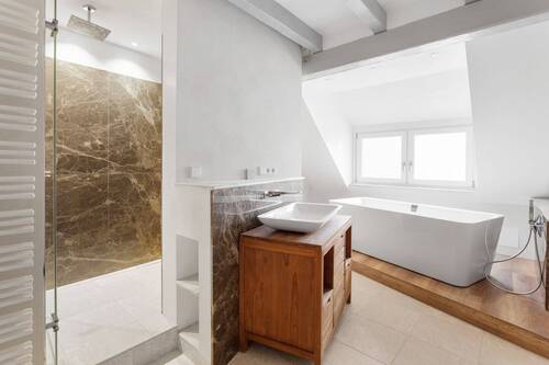 DG Badezimmer 1 - Einfamilienhaus mit 484,00 m² in Überlingen zum Kaufen