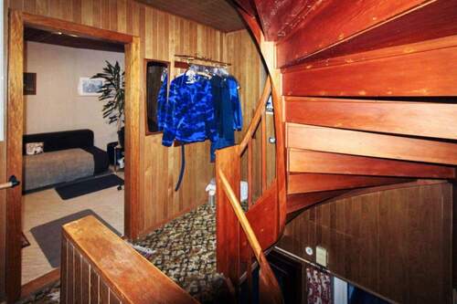 Treppenhaus - 4 Zimmer Einfamilienhaus in Schleswig