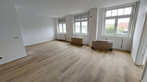 Zimmer 1 - 3 Zimmer Etagenwohnung in Dessau-Roßlau