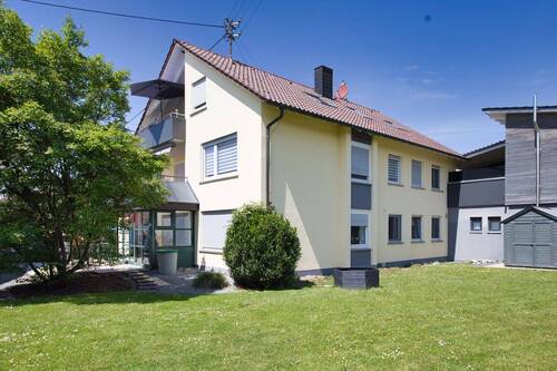 Gepflegtes Wohnhaus - Großzügig fürs Familienglück – mit sonnigem Balkon