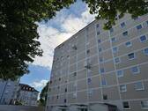 Ansicht Eingangsseite - 2 Zimmer Etagenwohnung zum Kaufen in Fürth