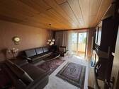 Blick ins Wohnzimmer - 
