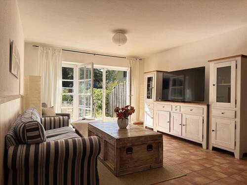 Wohnbereich mit Terrasse - Doppelhaushälfte mit 96,70 m&sup2; in Born a. Darß zum Kaufen