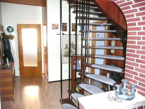 Aufgang zum 1. und 2. Obergeschoß - 