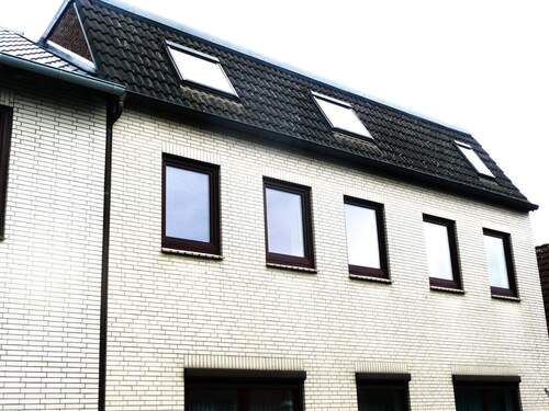 sehr gepflegte Erscheinung - 25355 Barmstedt gepflegtes Stadthaus - FREI 2026 ! - suchen - ansehen - zugreifen - kaufen - einziehen ! - viel Raum : EG - OG - ausgeb. Dachgeschoß !