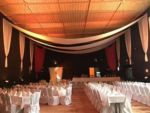 Festbestuhlung großer Saal, ca. 100 Personen - 