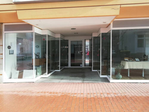 T2332 Eingang Laden - 