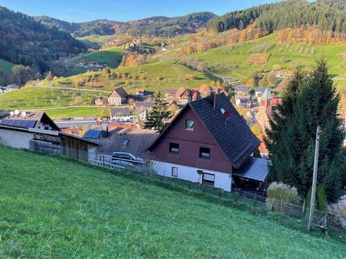 Rückseite vom Haus - 5 Zimmer Einfamilienhaus in Seebach