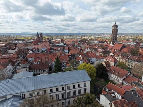 Blick über Göttingen - Denkmalgeschütztes Wohn- und Geschäftshaus in Göttinger Innenstadt
