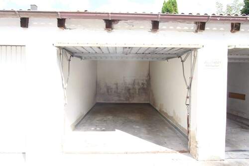 Garage.jpeg - 