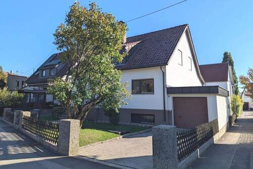 Ansicht - 5 Zimmer Einfamilienhaus zum Kaufen in Herrenberg