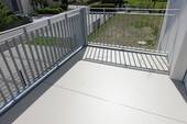 WE 5 Balkon - WE 5: Luxuriöse 2-, opt. 3-Zi.-NEUBAU-Wohnung mit Balkon, Glasfaser u. innovativem Energiekonzept