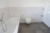 WE 5 Bad, Dusche, BW (2) - 