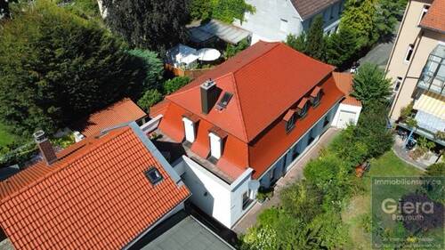 Südansicht - 7 Zimmer Einfamilienhaus in Bayreuth