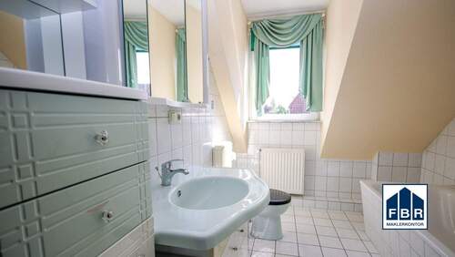 Vollbad im Dachgeschoss - 