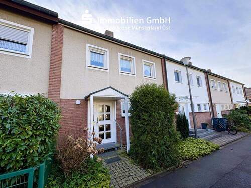 Vorderansicht - Ihr neues Zuhause in verkehrsgünstiger und naturnaher Lage!