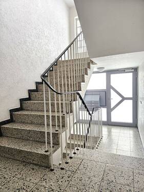 Treppenhaus .jpg - 