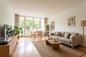 Wohnzimmer - KI-Visualisierung - 3 Zimmer Etagenwohnung in Berlin
