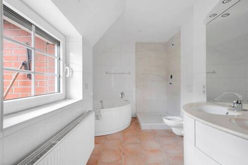 Voll-/Duschbad EG - 