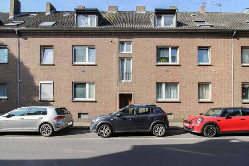 Hausansicht - Ihr Investment: Vollvermietetes MFH mit 6 Einheiten und Top-Potenzial in urbaner Lage
