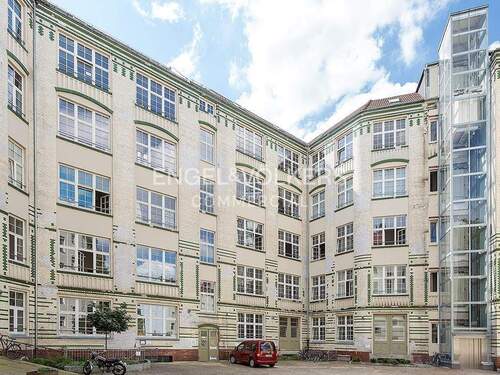 Ansicht - Ihre perfekte Gelegenheit am U-Bahnhof 'Rathaus Neukölln'