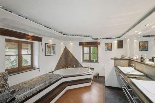 Badezimmer 1. OG - 6 Zimmer Einfamilienhaus in Kirchheim