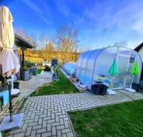 Leben wie im Urlaub: Freistehendes Traumhaus mit Pool, Gartenparadies und Doppelgarage - Magdala Göttern