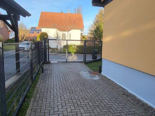 Zufahrt Doppelgarage - 