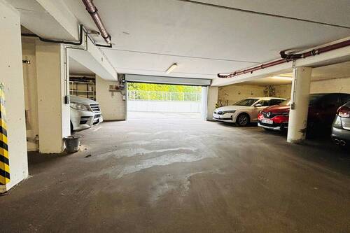 Tiefgarage - 