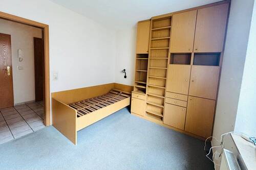 Arbeits- oder Gästezimmer - 