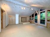 Geräumiges Schlafzimmer DG - 