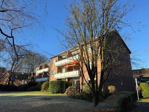 Außenansicht - Lichtdurchflutete 3-Zimmer-Wohnung mit Loggia in Hamburg-Niendorf!
