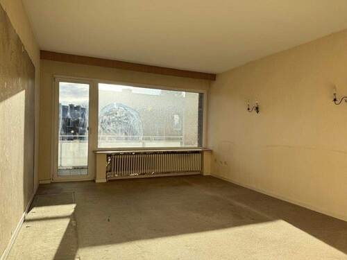 Wohnzimmer - 3 Zimmer Etagenwohnung zum Kaufen in Hamburg